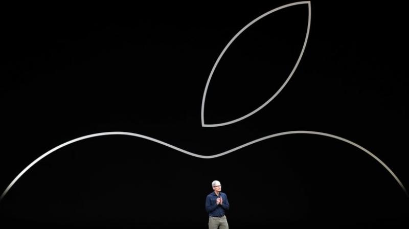 Apple’s 4Q, change in iPhone sales disclosure jar investors