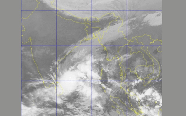 Low pressure in Bay of Bengal intensifies
