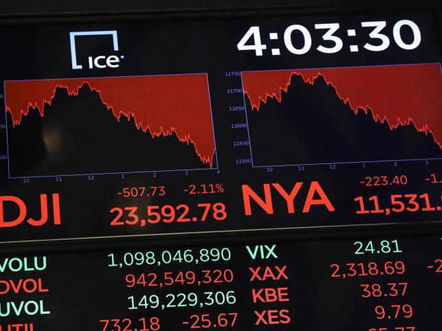 Asian markets sink with Wall St on increasing worries
