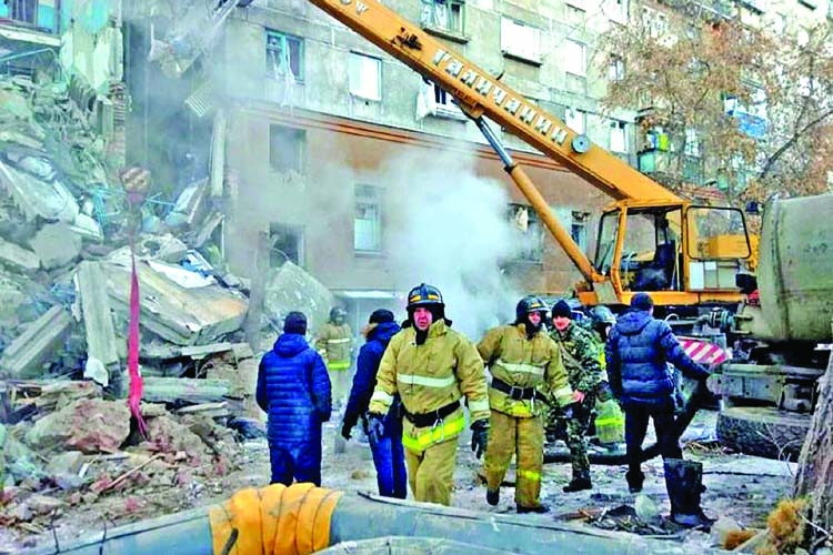 3 dead, 79 missing after gas explosion rocks Russia