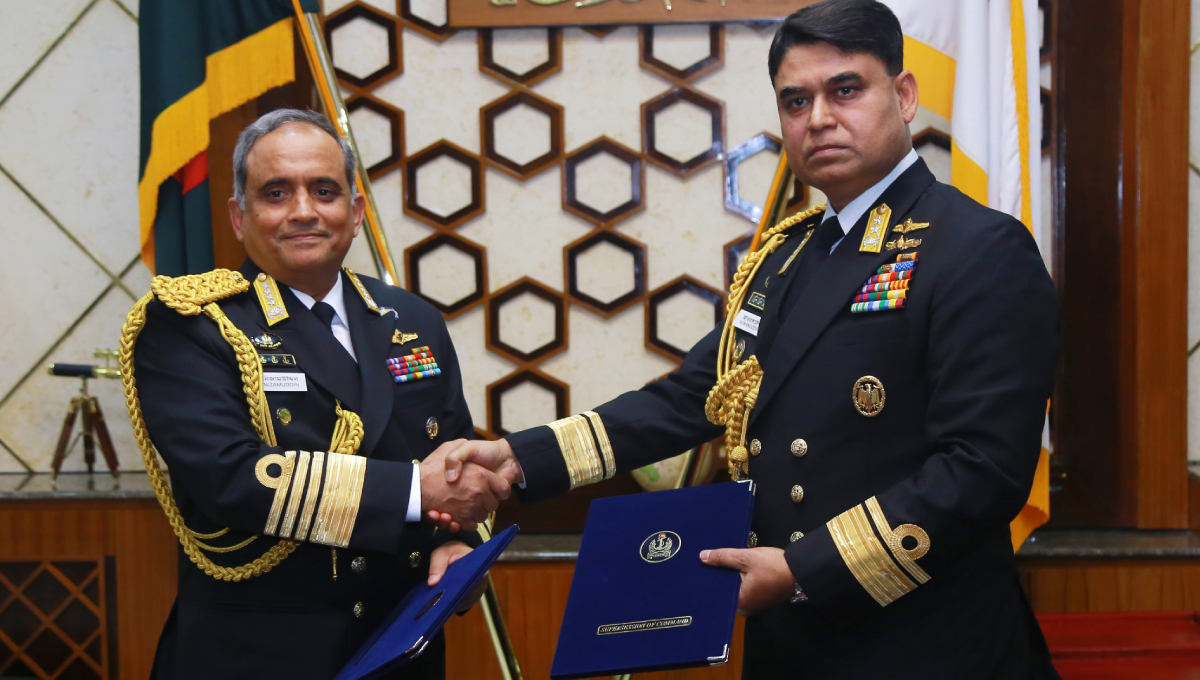 New Bangladesh Navy chief takes command