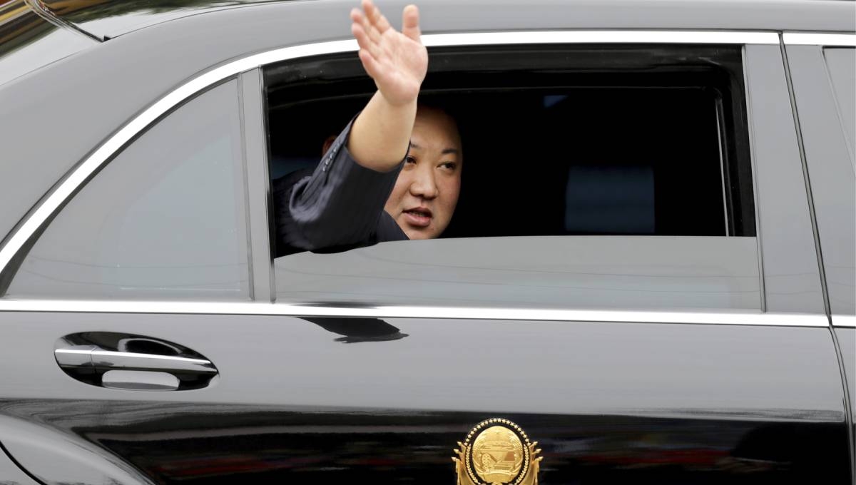Kim Jong Un arrives in Vietnam for summit with Trump