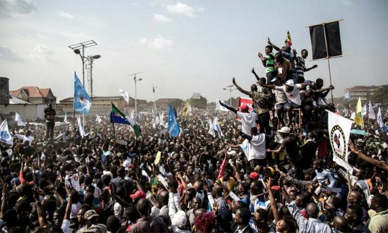 Thousands on strike in Sudan calling for president's ouster
