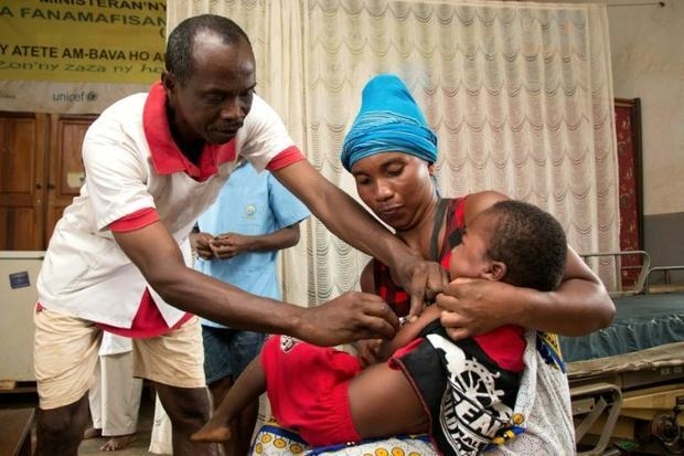 Madagascar measles outbreak kills nearly 1,000 children