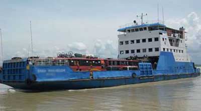 Daulatdia-Paturia ferry services resume after 4-hr