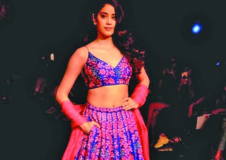 Janhvi Kapoor dials up the sizzle in new photo shoot