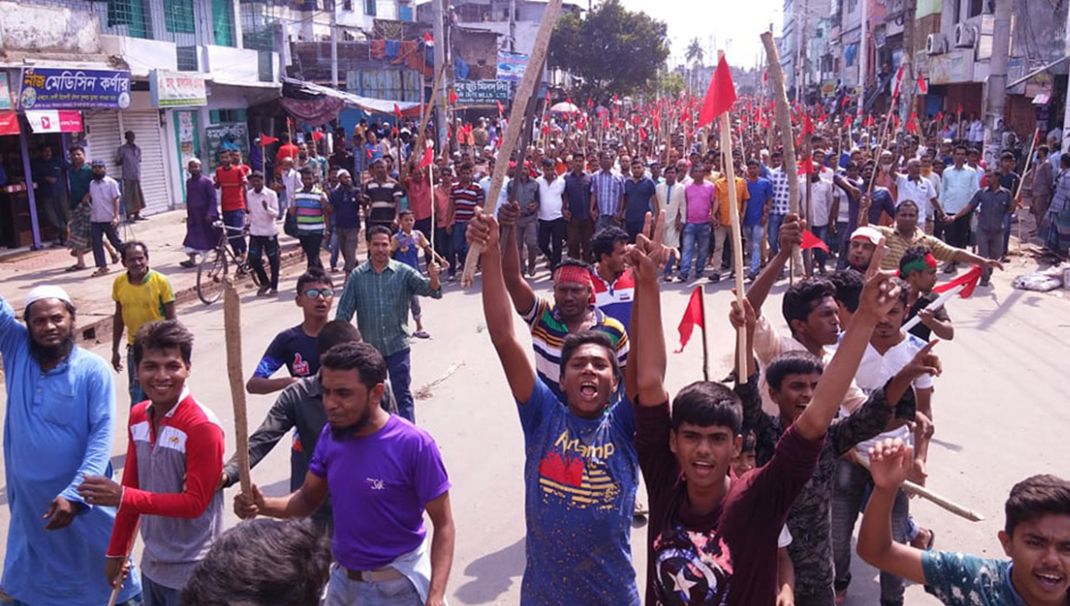 Khulna jute mill workers' strike underway