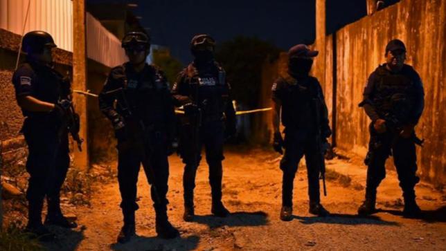 Gunmen kill 13 in Mexico