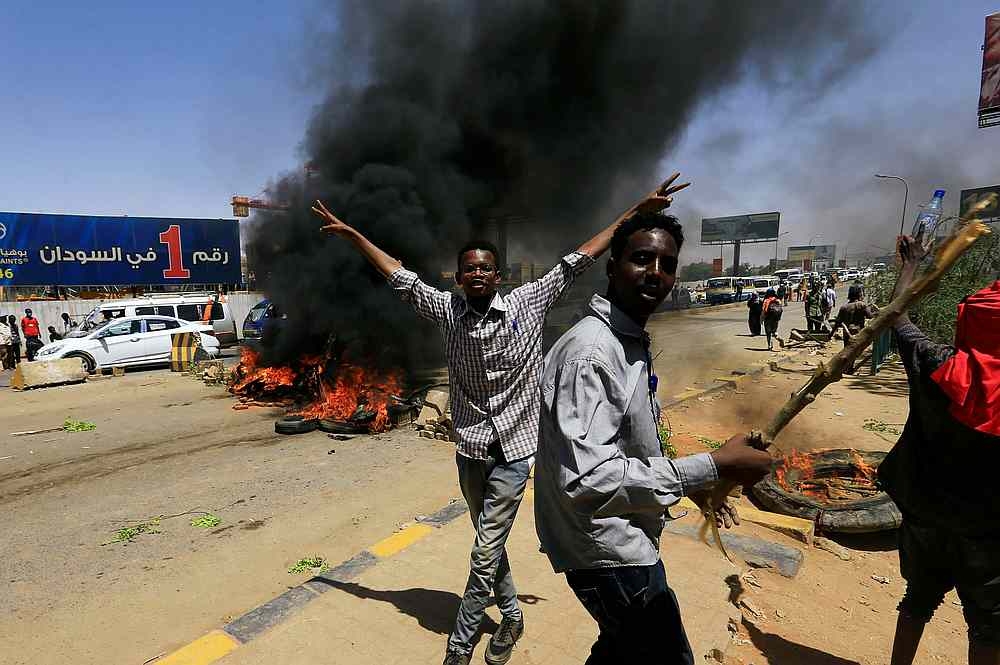 Six shot dead as Sudan sees breakthrough in civil rule talks