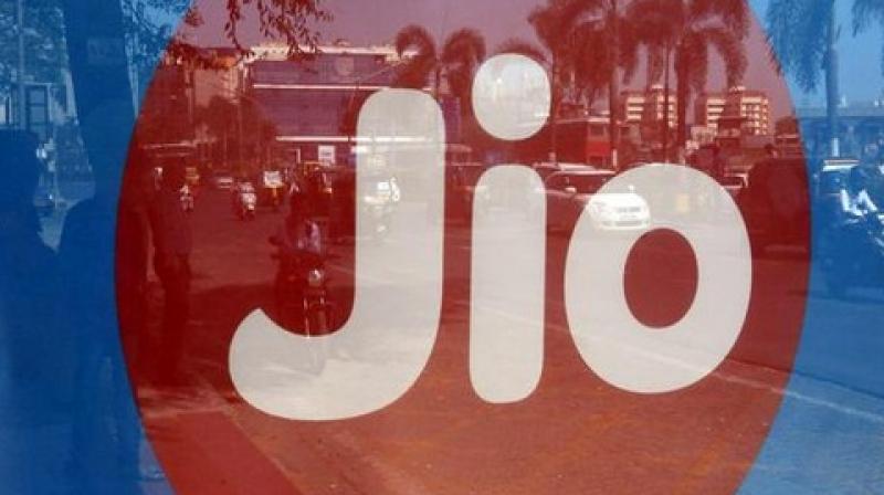 Jio announces 'Digital Udaan' program for first-time internet users