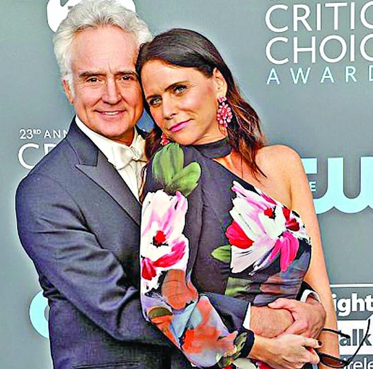Bradley and Amy Landecker are hitched