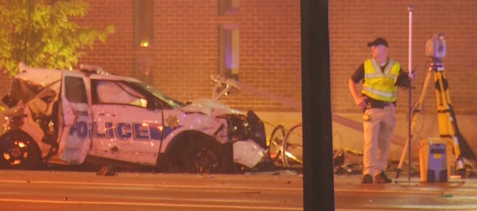 Two children dead in Ohio, several injured after stolen police car crashes