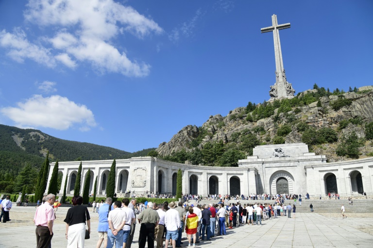 Exhumation of Franco's remains approved