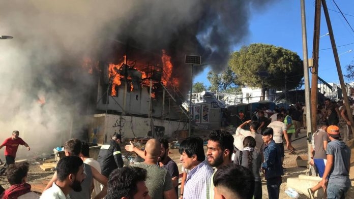 Riots at Greek migrant camp after killer blaze