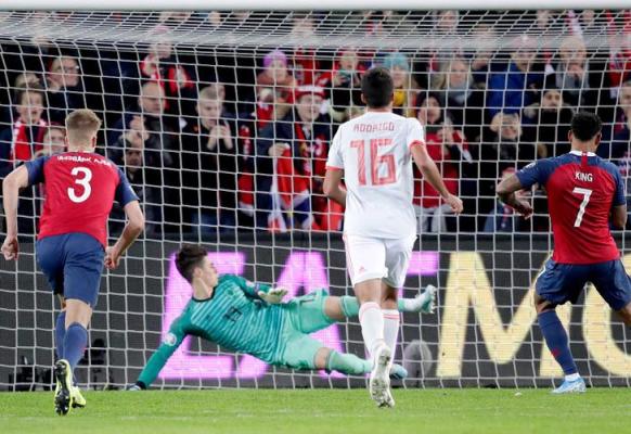 King penalty denies Spain in dramatic Norway draw