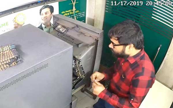 Tk 0.9m stolen from Pubali Bank ATMs in Ctg, Cumilla