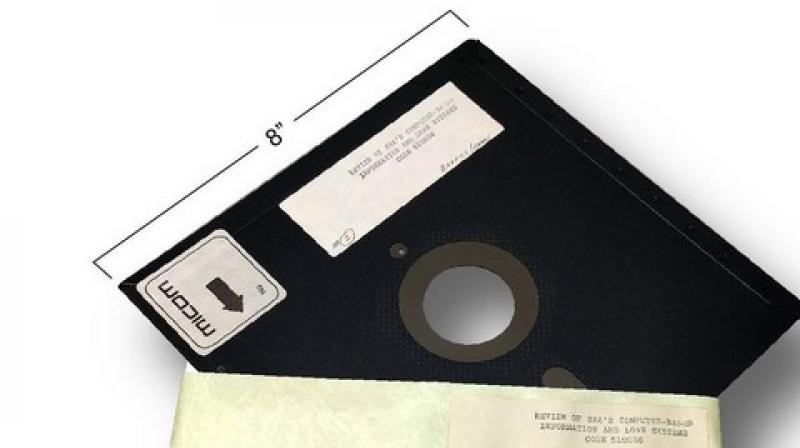 Floppy disk with Steve Jobs' autograph valued at USD 7,500