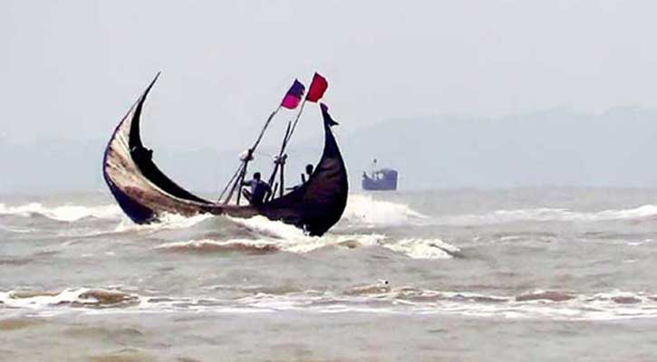 17 Bangladeshi fishermen held in Myanmar