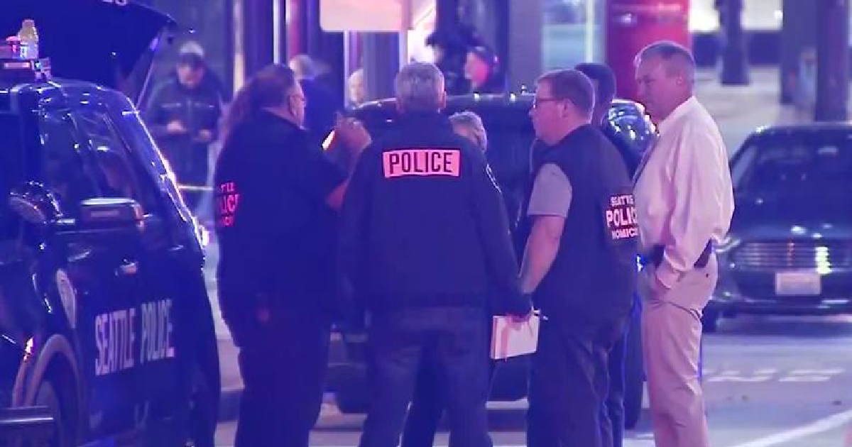 2 officers hurt, man killed in shooting near Seattle