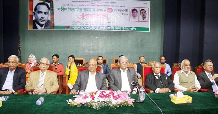 Unity can bring sure success for BNP in city polls: Fakhrul