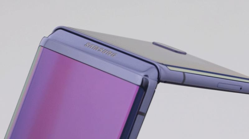 Watch: An up-close look at the Galaxy Z Flip