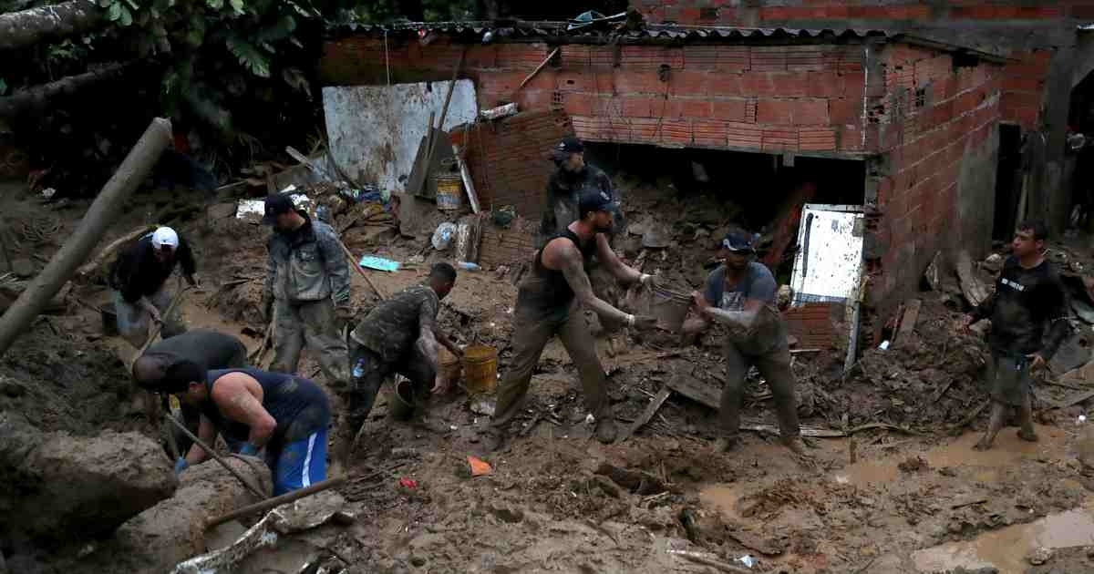 Heavy rains leave 16 dead, 33 missing on SE Brazil