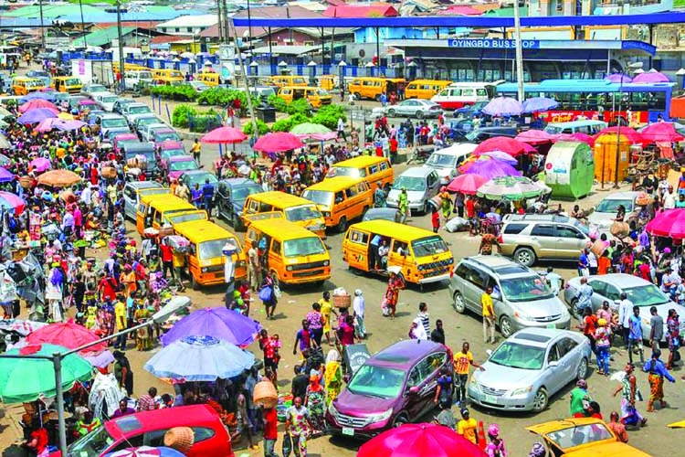 Africa's megacity Lagos braces for two-week lockdown