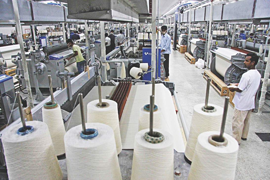 Tk 3,500cr yarn, fabrics accumulate in mills
