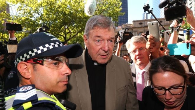 Courtroom quashes Cardinal Pell's abuse convictions