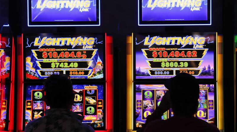 US casinos lag behind found in cashless payments, push for digital cash citing virus