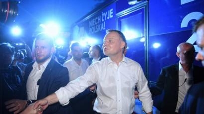 Poland election heads for second circular - exit poll