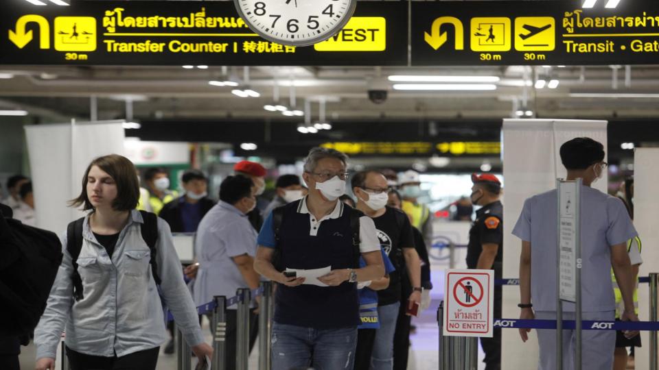 Thailand lifts ban on international flights
