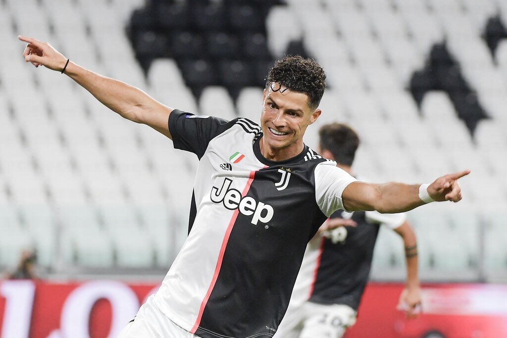 Ronaldo puts Juve about brink of ninth right Serie A title