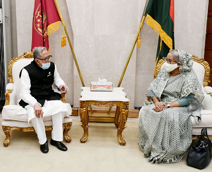 PM Hasina pays courtesy call on President Hamid