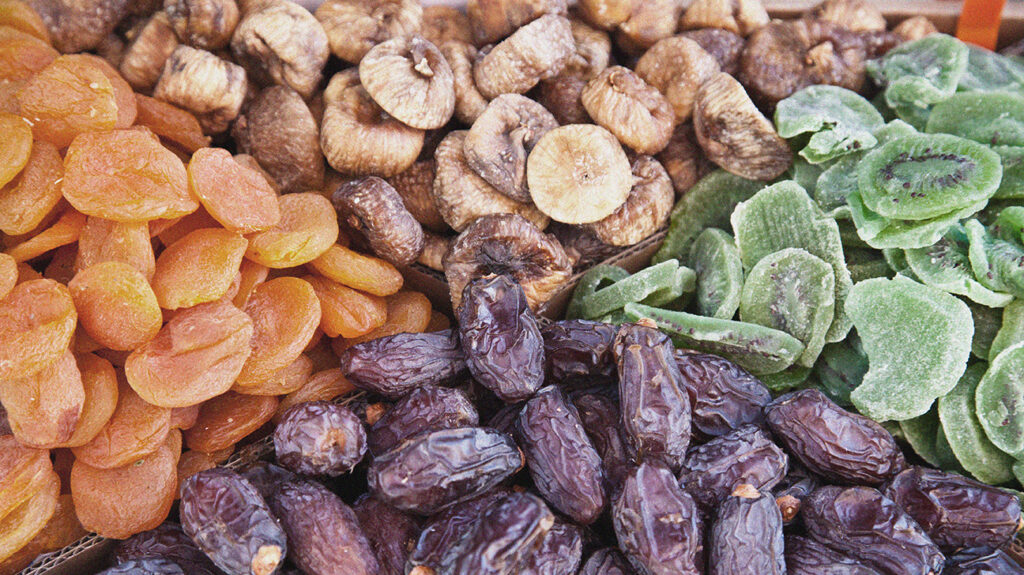 Eating dried fruit associated with better overall diet plan and health