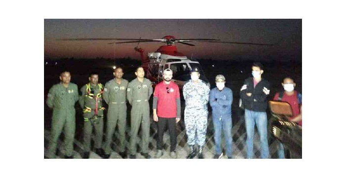 Air Force rescues 4 missing tourists