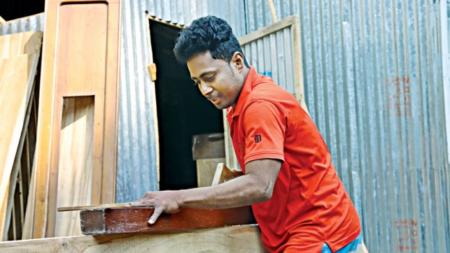 Furniture makers endure tough times amid pandemic