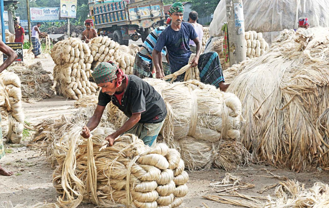 Record jute selling price forces 40 mills to shutter operations