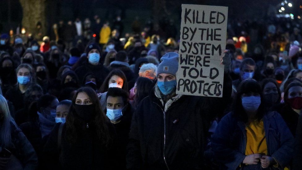 London police criticized after splitting up vigil