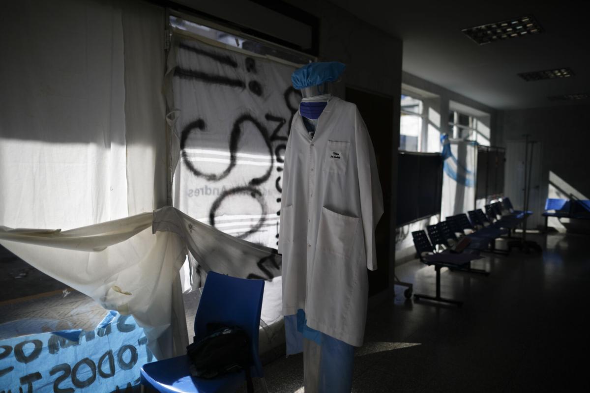 Argentine clinics struggle despite COVID-19 crisis