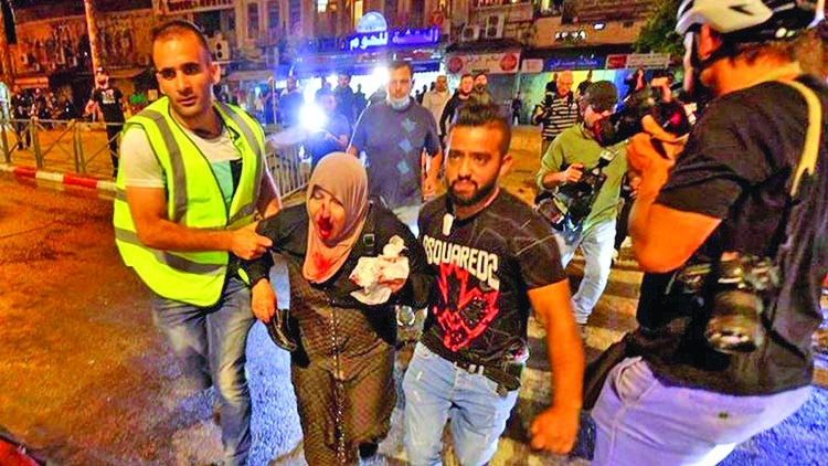 Jerusalem: Many injured on  second nights clashes