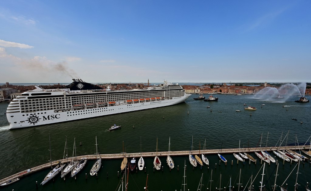 Cruise ships' go back to Venice reignites tensions