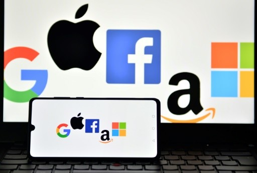 U.S. lawmakers, wary of Big Tech, propose antitrust overhaul
