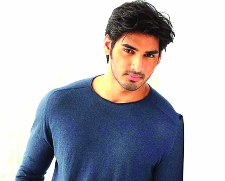 Ahan Shetty roped in to play a lead in 'Aashiqui 3'
