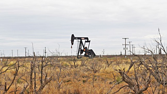 US shale industry tempers output even as oil price jumps