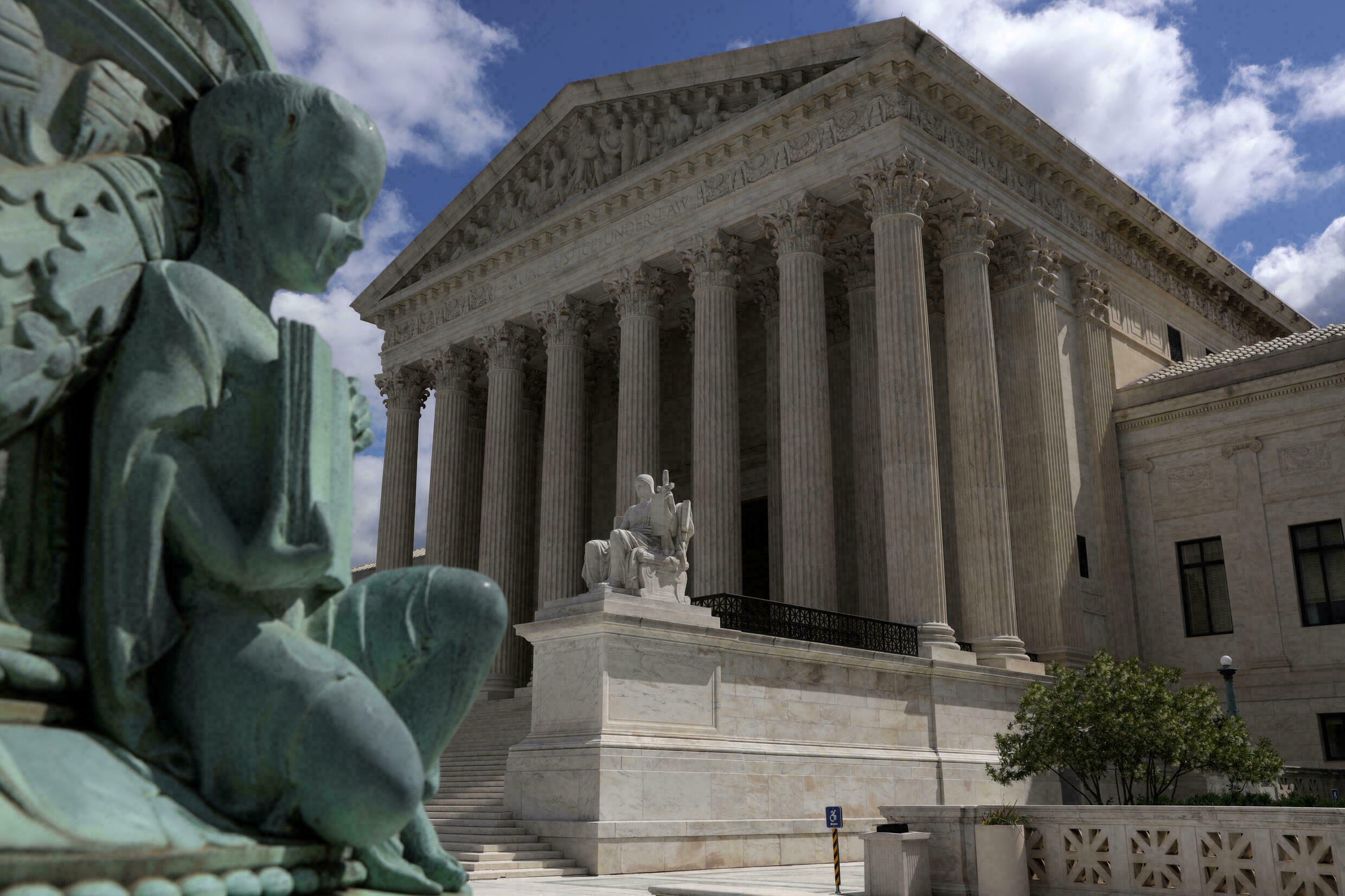 US Supreme Court revives 'Remain in Mexico'  immigration policy