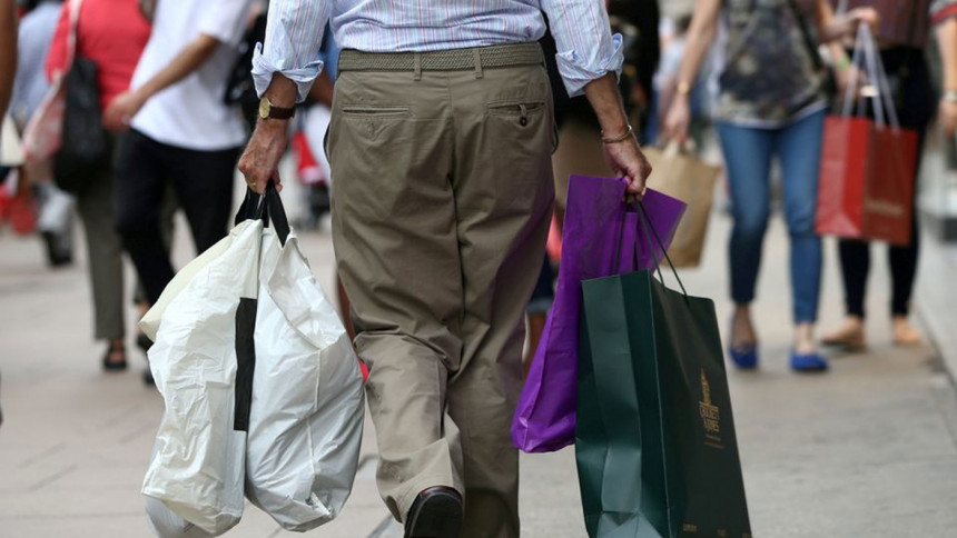 UK retail sales drop as more consumers eat out: data