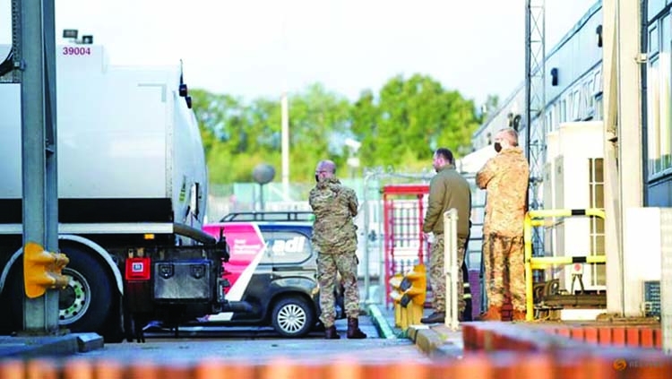 British military deployed to solve fuel crisis