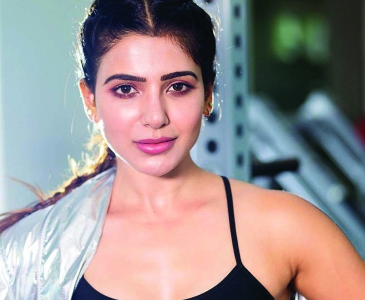 Samantha signs her first Bollywood movie