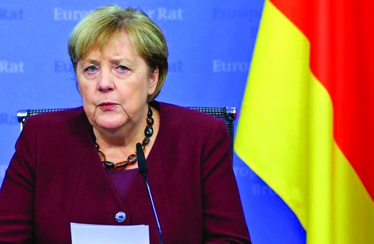 Greece, Germany turn page as Merkel pays final visit